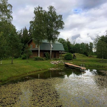 Appartamento Kooli Talu Puhkemaja Valingu Esterno foto