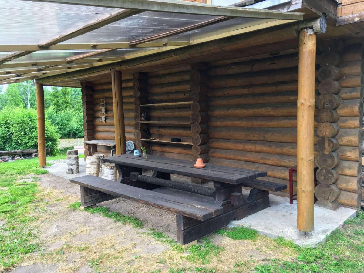 Appartamento Kooli Talu Puhkemaja Valingu Esterno foto