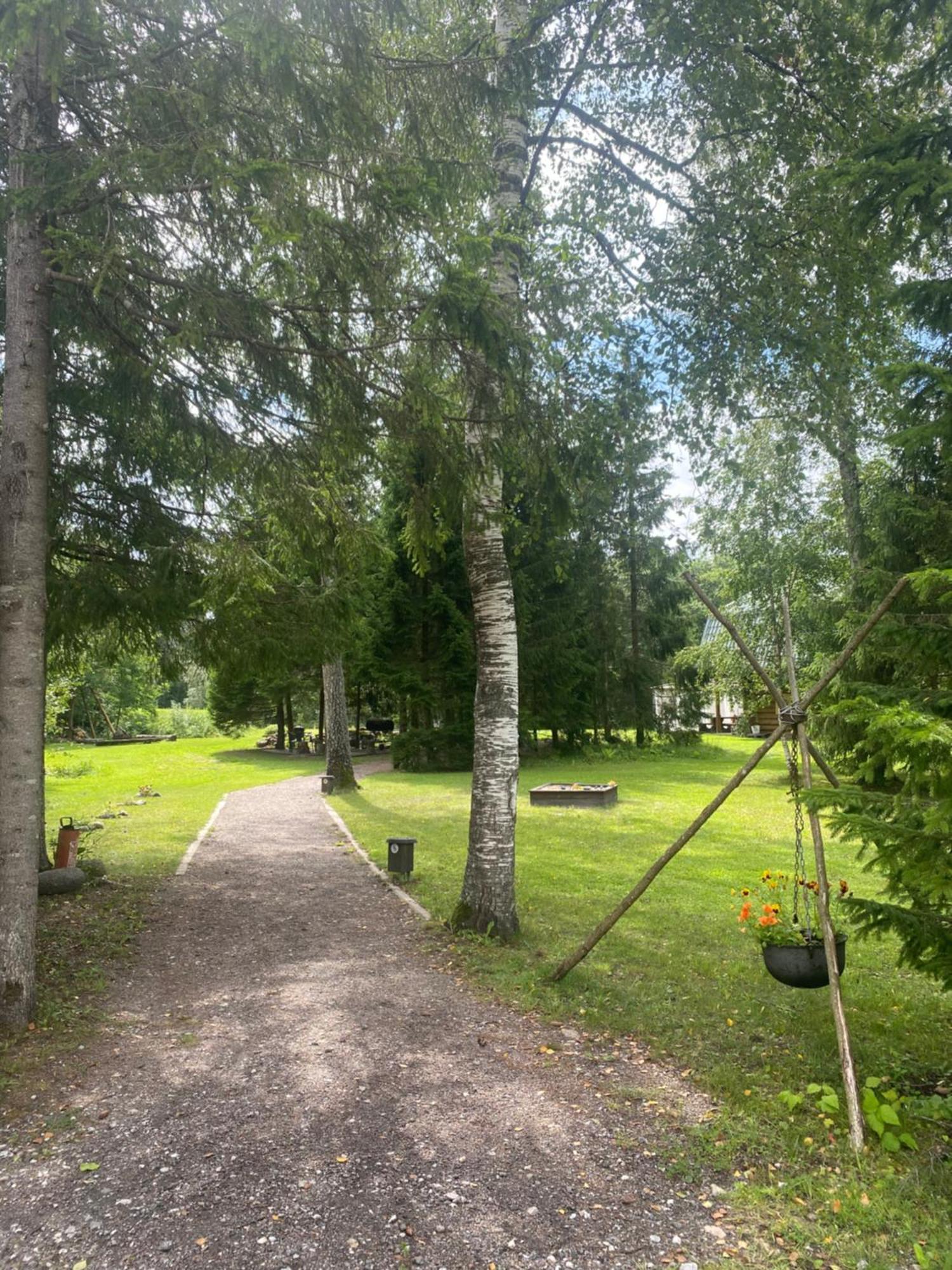 Appartamento Kooli Talu Puhkemaja Valingu Esterno foto